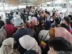 Klarifikasi terkait Tidak Ada Petugas saat Penumpukan Penumpang di Bakauheni